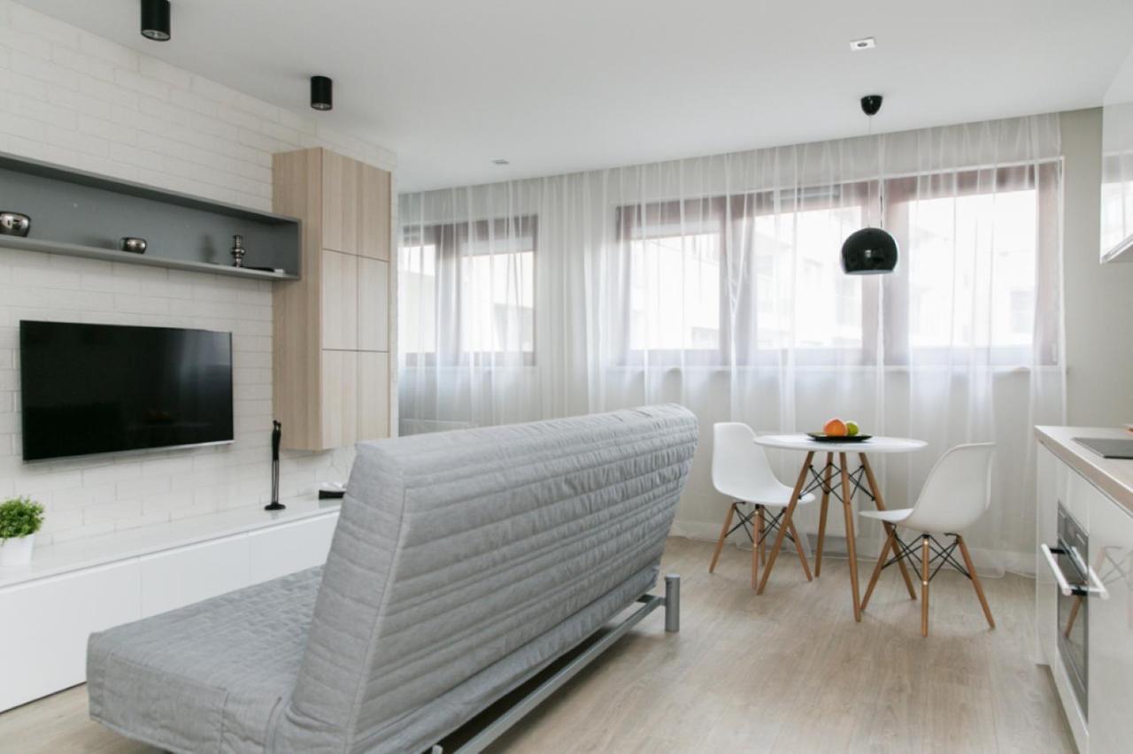 Wronia Apartments Варшава Экстерьер фото